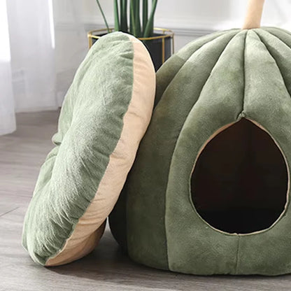 Enclosed Cat Bed Pumpkin Shape Pet Sleeping House Green L 50 × 50 × 40 cm